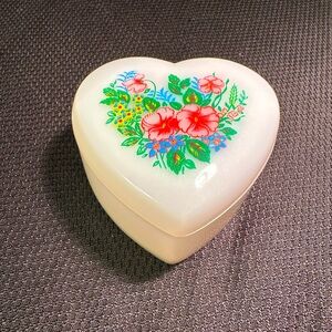 2 Vintage Light Pink Plastic Heart Shaped Nesting Boxes ~Wild Flowers~ Hong Kong